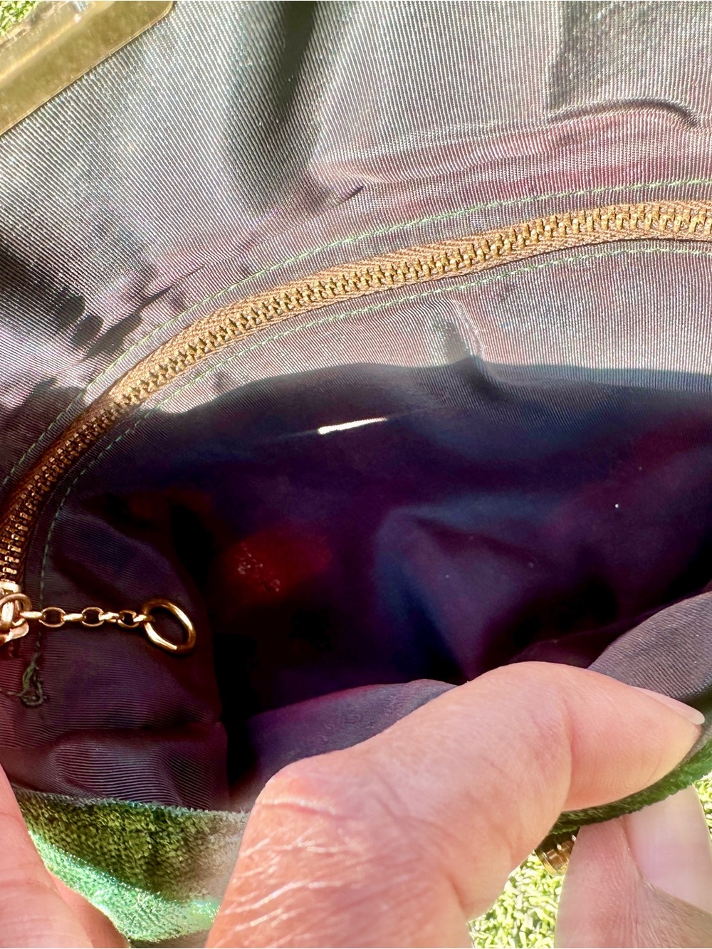 VINTAGE Emerald Green Velvet Envelope Clutch Gold Tone - Picture 6 of 9
